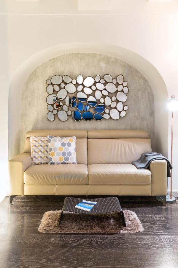 Art Inn Centro Naples Luaran gambar